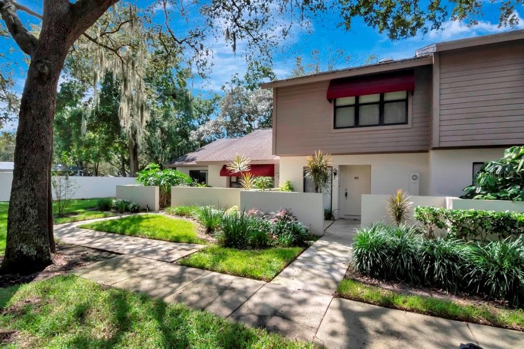 822 OAK PARK PLACE BRANDON, FL 33511
