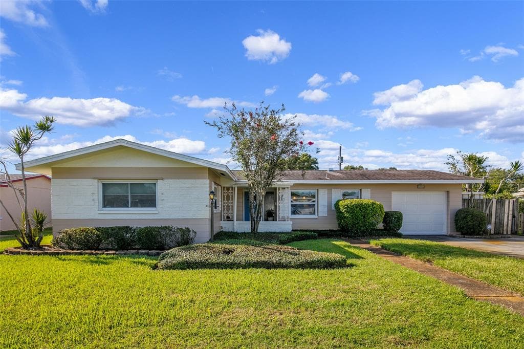 5852 33RD AVENUE N ST PETERSBURG, FL 33710