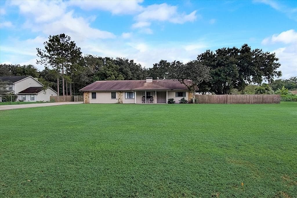 34320 APPALOOSA TRAIL WESLEY CHAPEL, FL 33543