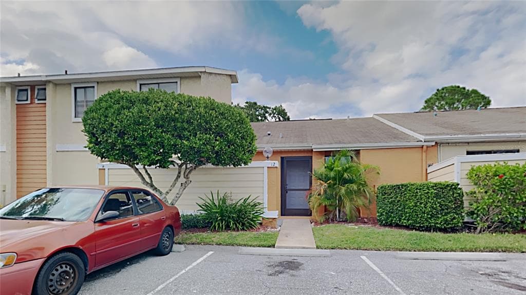 12 SILVER FALLS CIRCLE KISSIMMEE, FL 34743