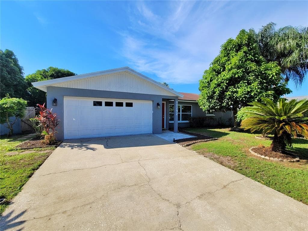 11792 109TH COURT SEMINOLE, FL 33778