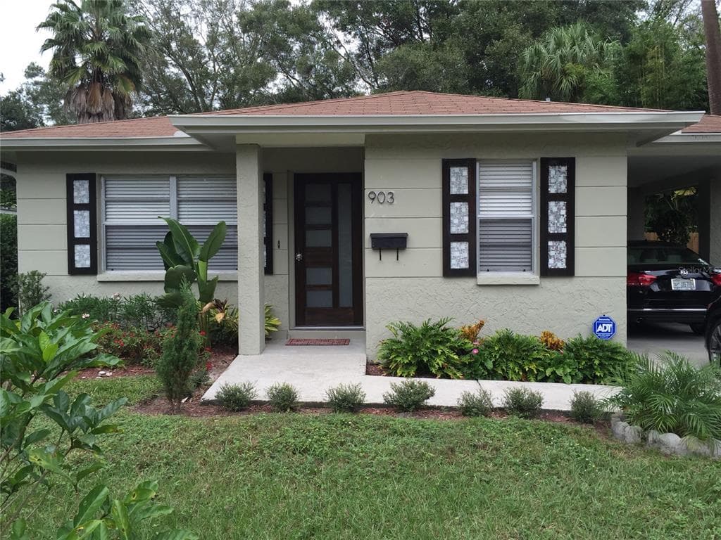 903 W CORAL STREET