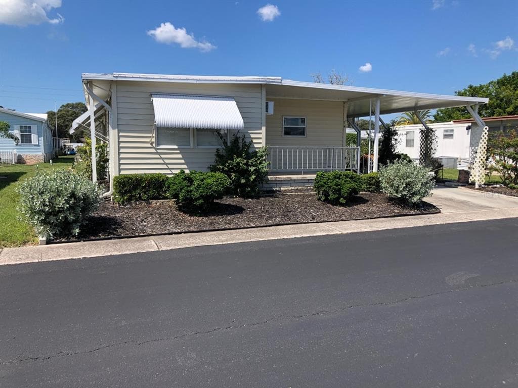 74 THATCH PALM STREET W LARGO, FL 33770