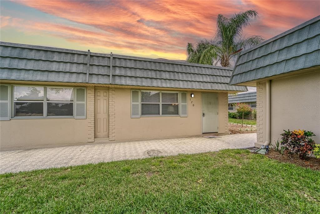 1802 BEDFORD TERRACE UNIT 170 SUN CITY CENTER, FL 33573