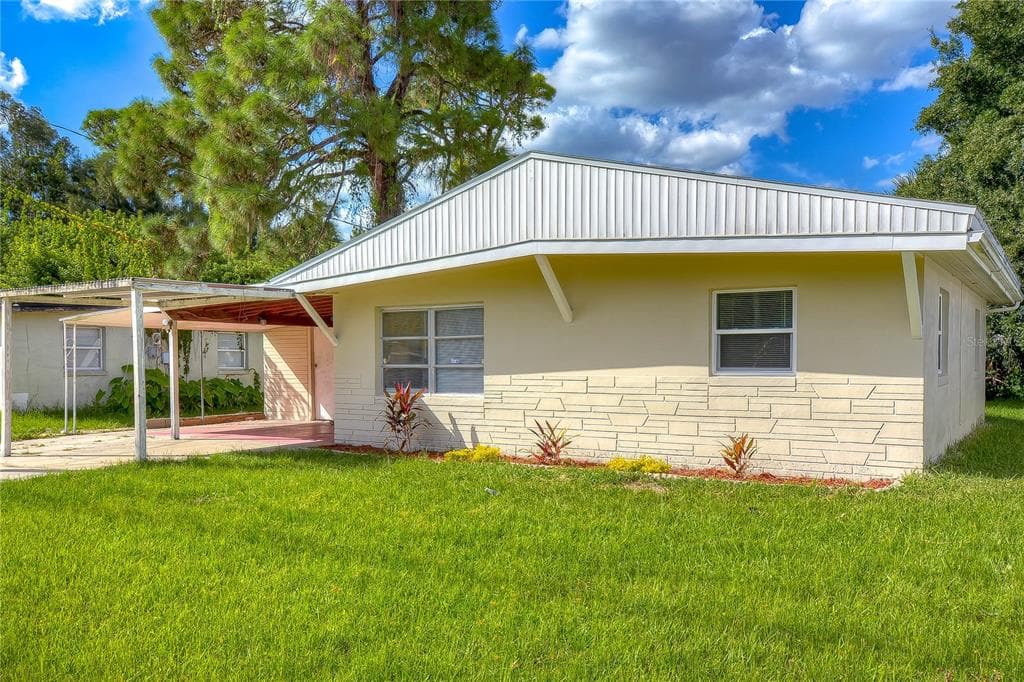 6635 SANDRA DRIVE PORT RICHEY, FL 34668