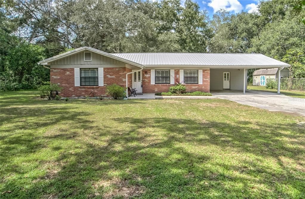 3001 YOUNG ROAD PLANT CITY, FL 33565