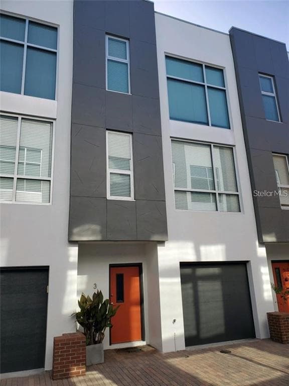325 5TH AVENUE S UNIT 3 ST PETERSBURG, FL 33701