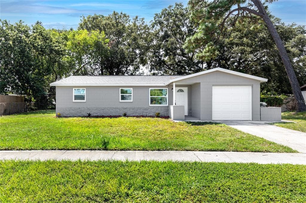 10192 129TH TERRACE LARGO, FL 33773