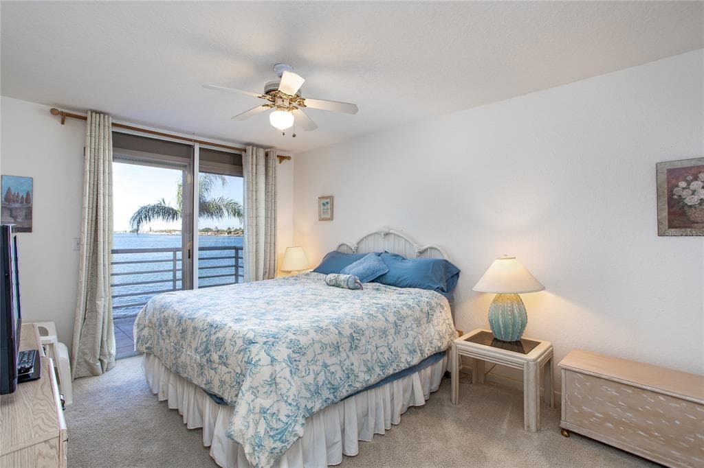 6105 BAHIA DEL MAR CIRCLE UNIT 287 ST PETERSBURG, FL 33715