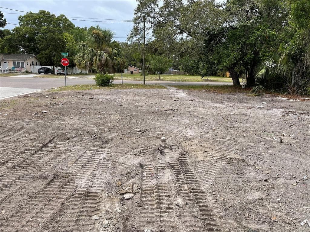 3801 18TH AVENUE S ST PETERSBURG, FL 33711