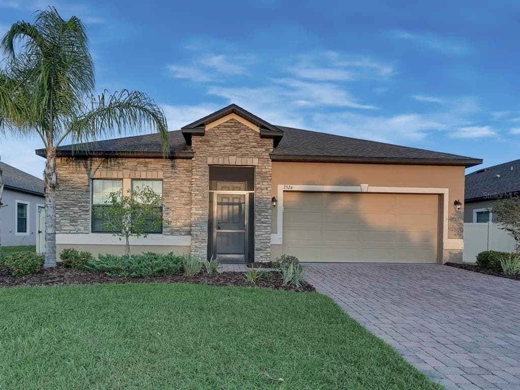 7526 39TH AVENUE E PALMETTO, FL 34221