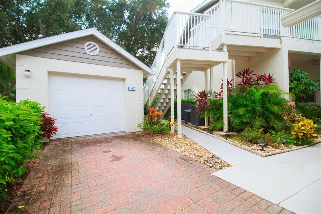14880 SHIPWATCH TRACE UNIT 1911 LARGO, FL 33774