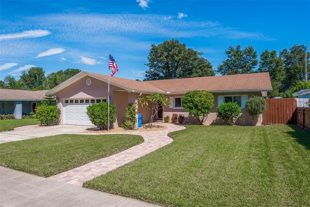 1177 BROOK DRIVE E DUNEDIN, FL 34698