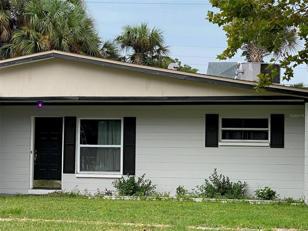 3934 HELENA STREET NE ST PETERSBURG, FL 33703