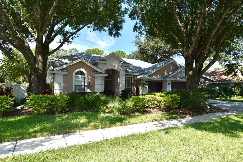 17312 HIALEAH DRIVE ODESSA, FL 33556