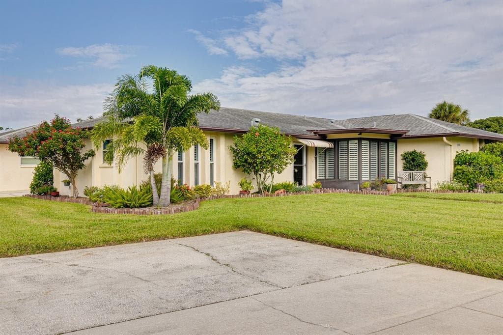 1339 QUEEN ANNE DRIVE UNIT A PALM HARBOR, FL 34684