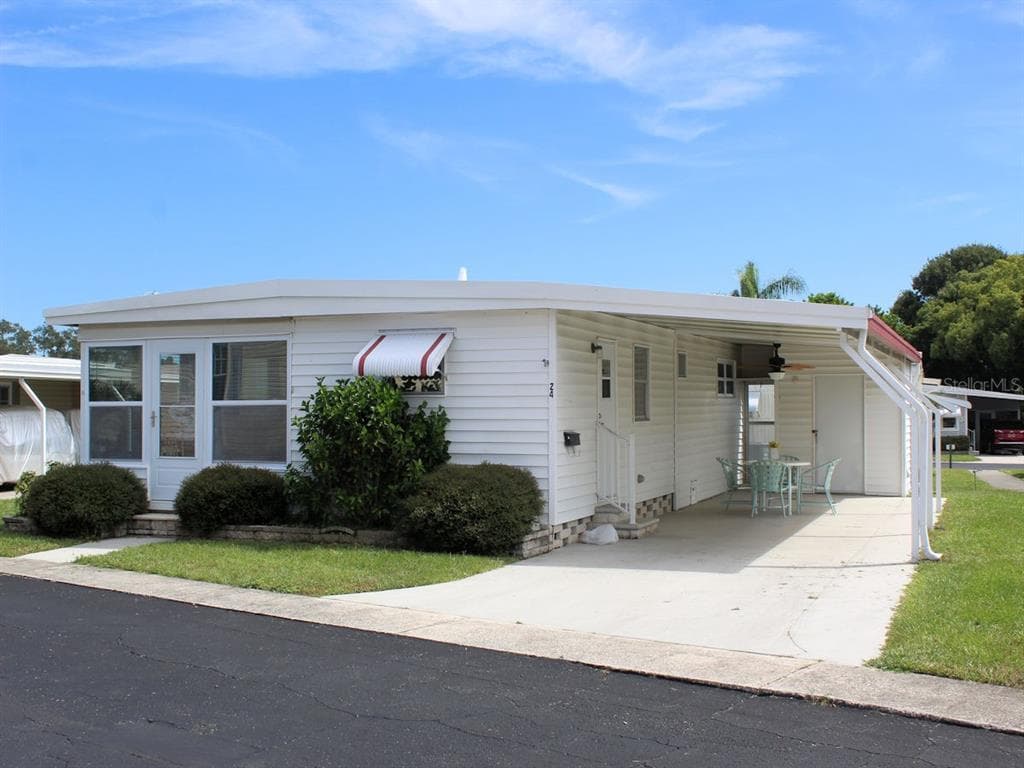 24 THATCH PALM STREET E LARGO, FL 33770