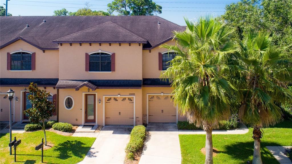 10285 VILLA PALAZZO COURT TAMPA, FL 33615