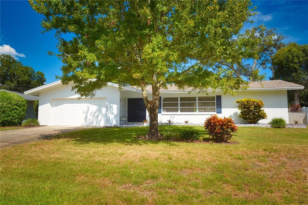 2965 ROBERTA STREET LARGO, FL 33771