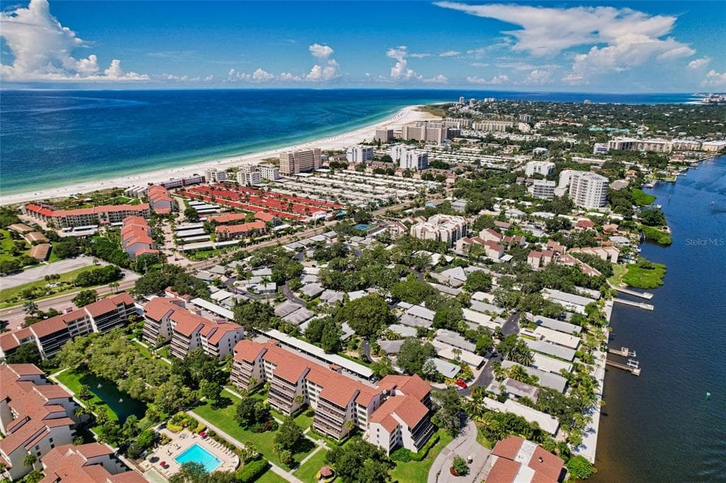 1200 MOONMIST CIRCLE UNIT M-9 SARASOTA, FL 34242
