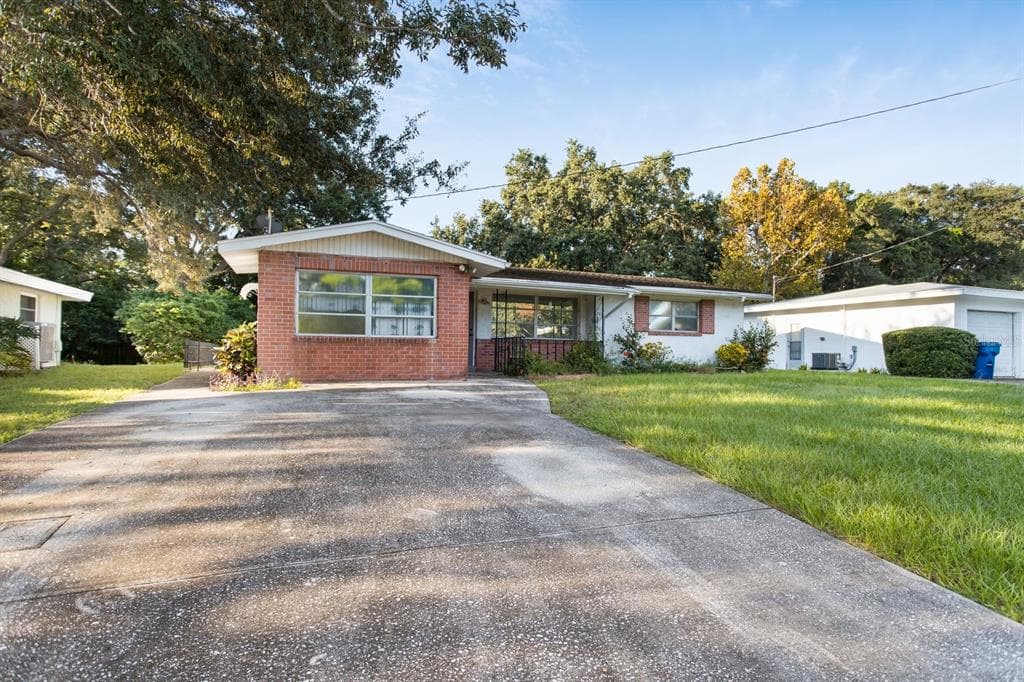 10920 104TH AVENUE LARGO, FL 33778