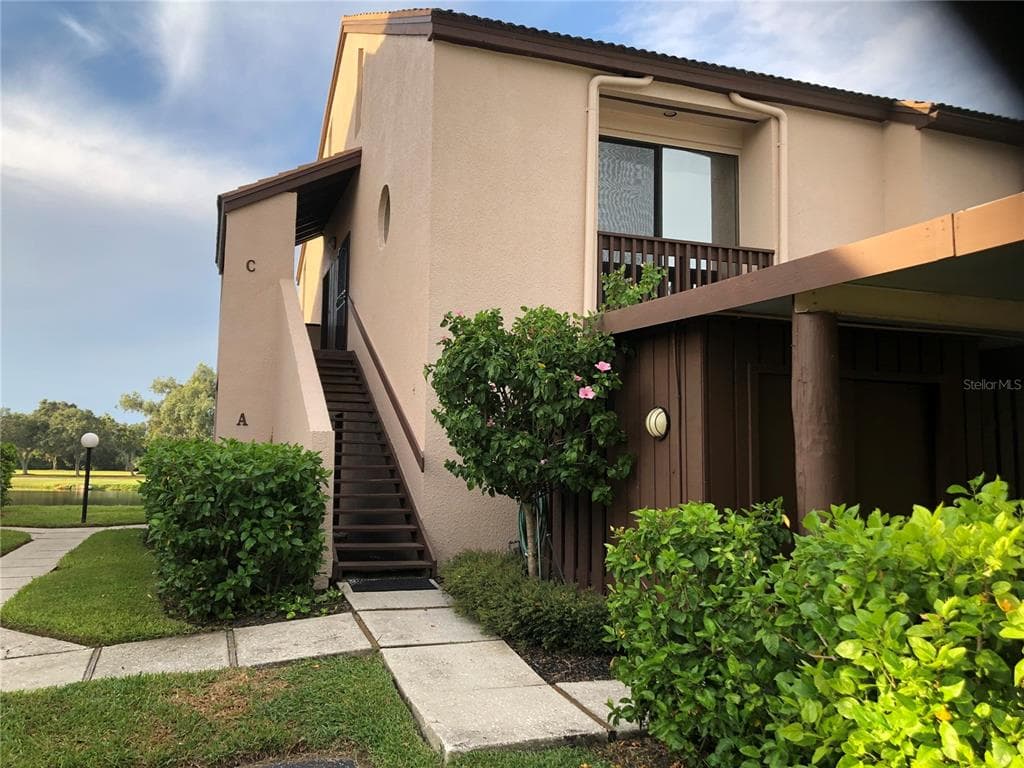 1326 PELICAN CREEK CROSSING UNIT C ST PETERSBURG, FL 33707