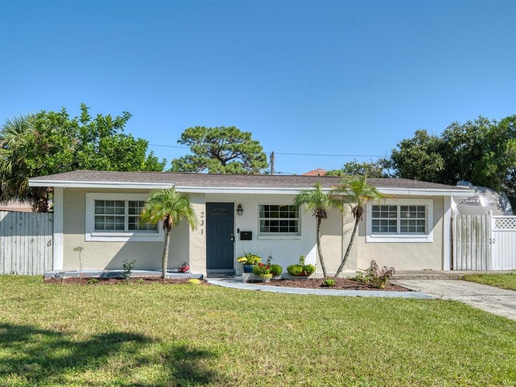 231 83RD AVENUE N ST PETERSBURG, FL 33702
