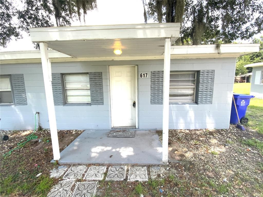617 PLATEAU AVENUE LAKELAND, FL 33815