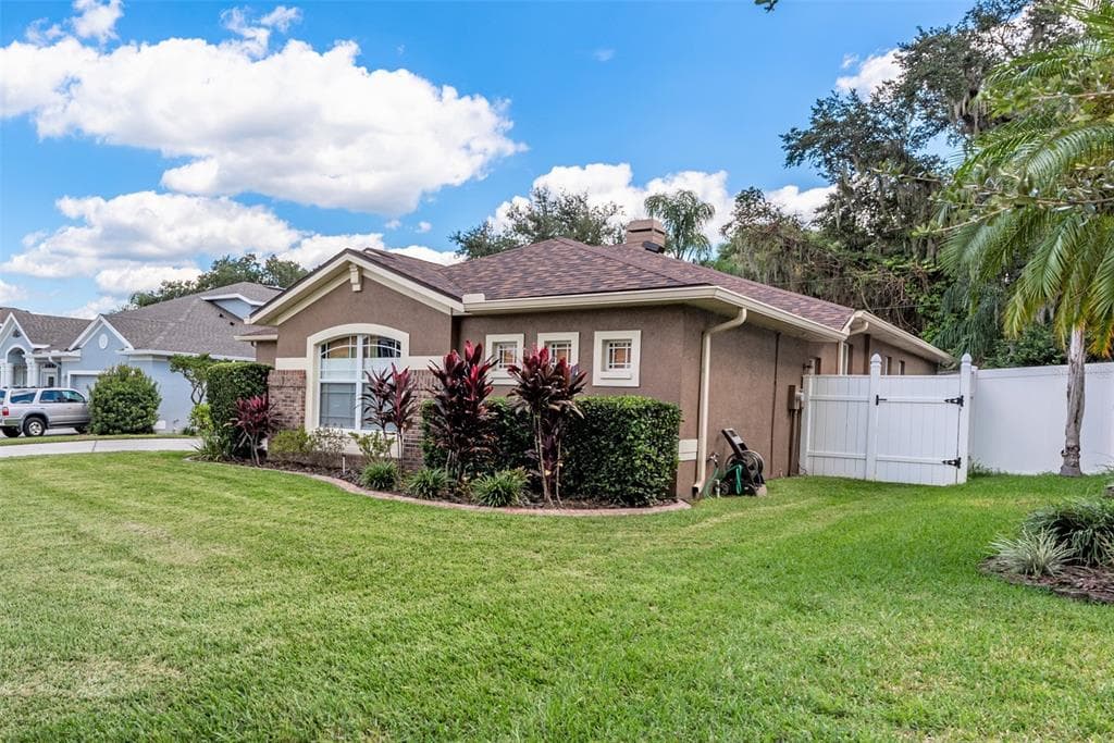 1623 GRAND HERITAGE BOULEVARD VALRICO, FL 33594