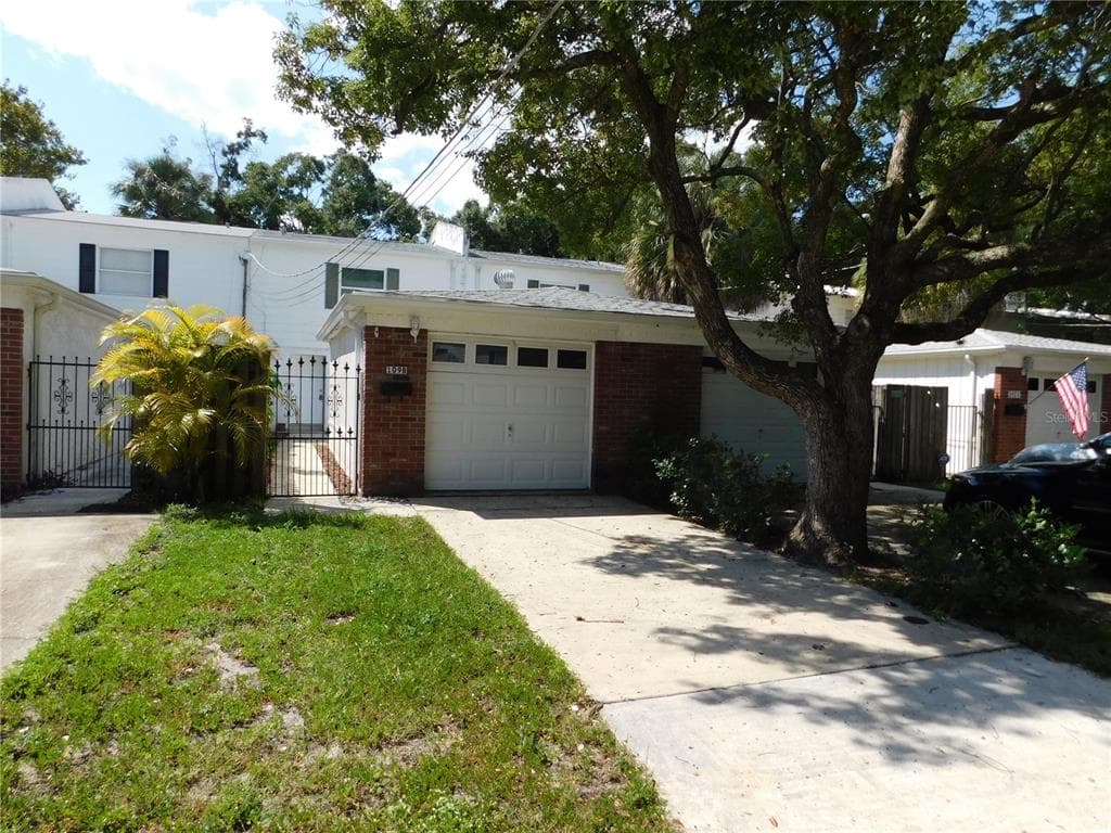 109 S LAUBER WAY UNIT B TAMPA, FL 33609