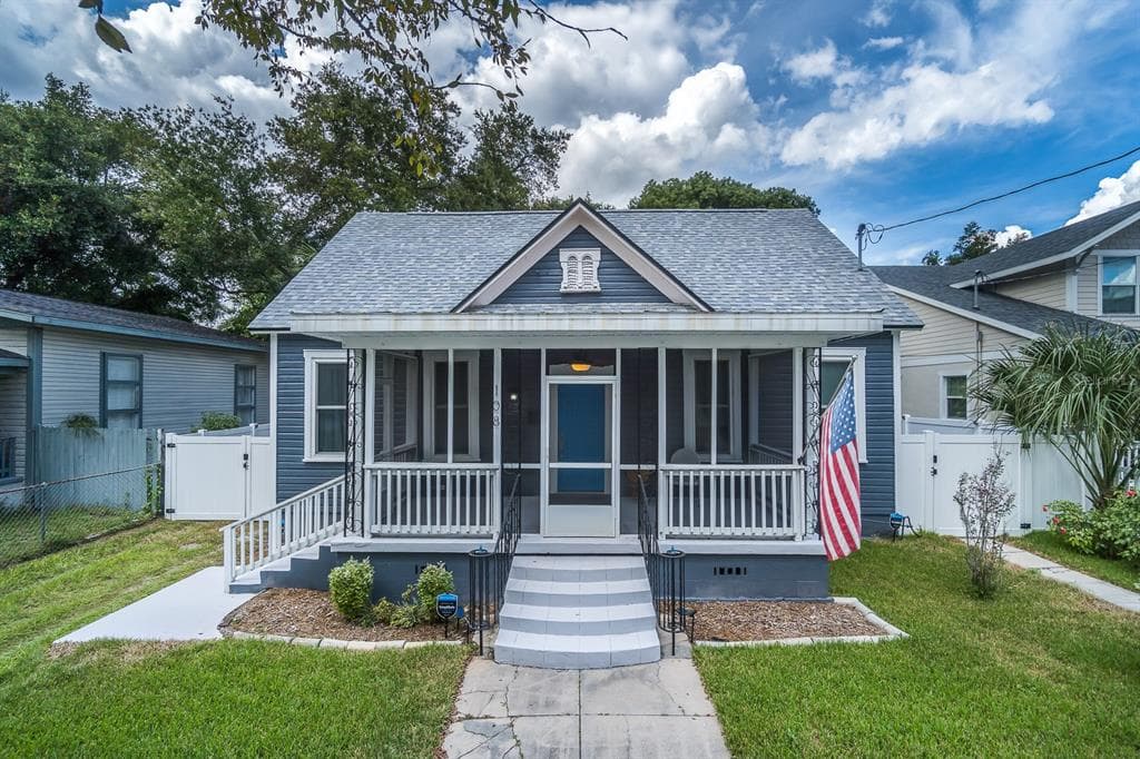 108 E WARREN AVENUE TAMPA, FL 33602