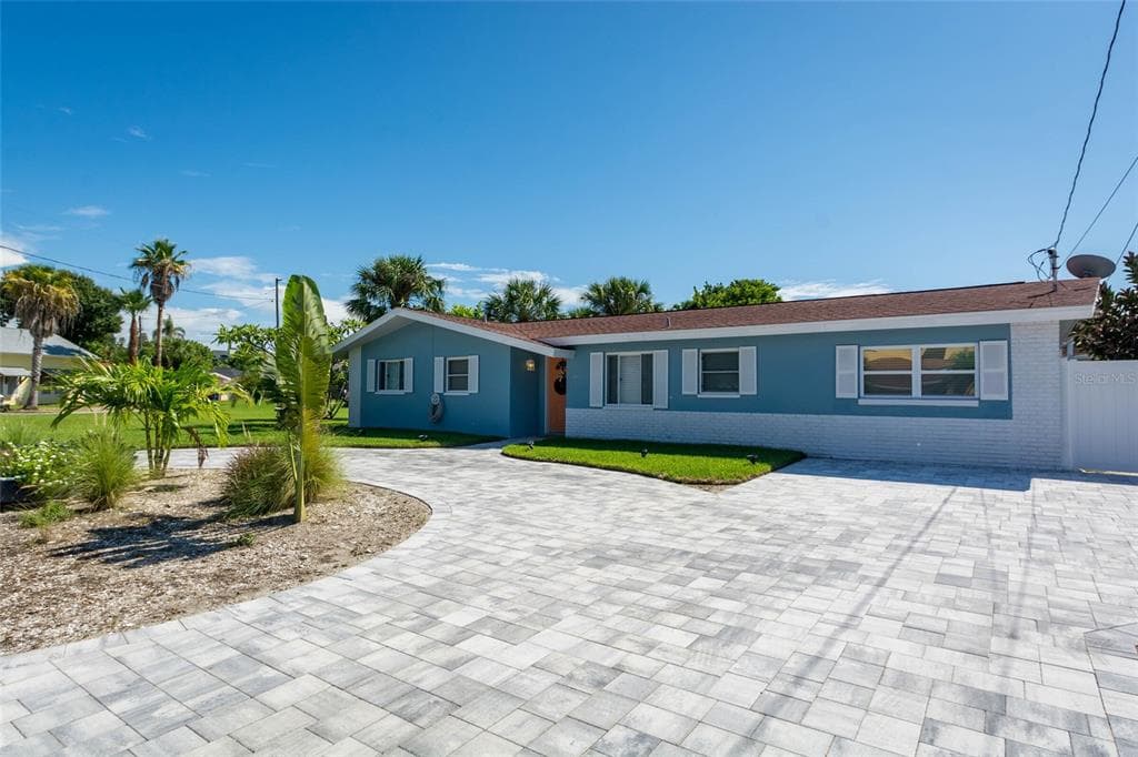 403 HARBOR DRIVE N