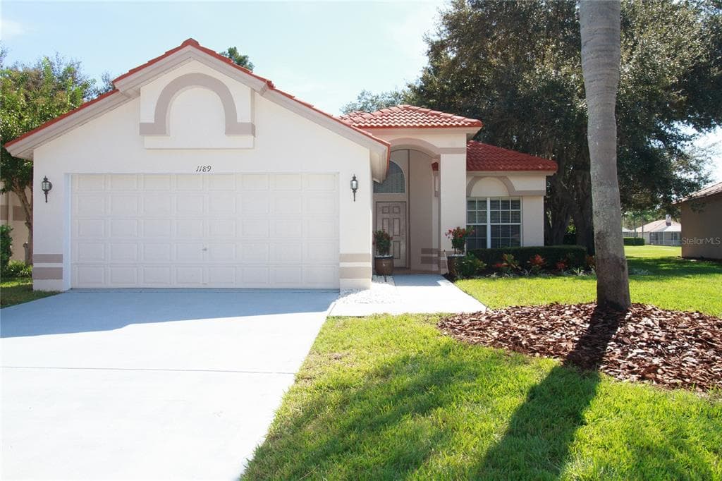 1189 LINDENWOOD DRIVE