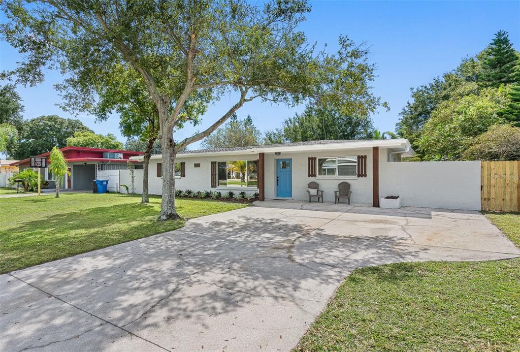 5766 37TH AVENUE N ST PETERSBURG, FL 33710