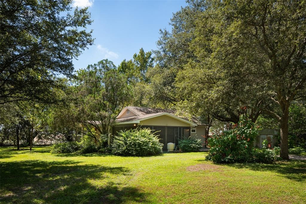 10019 CURLEY ROAD SAN ANTONIO, FL 33576
