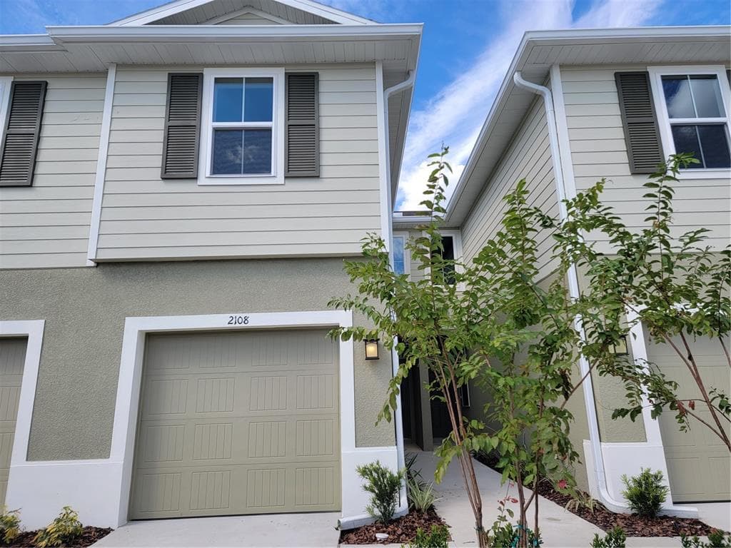 2108 LACEFLOWER DRIVE BRANDON, FL 33510