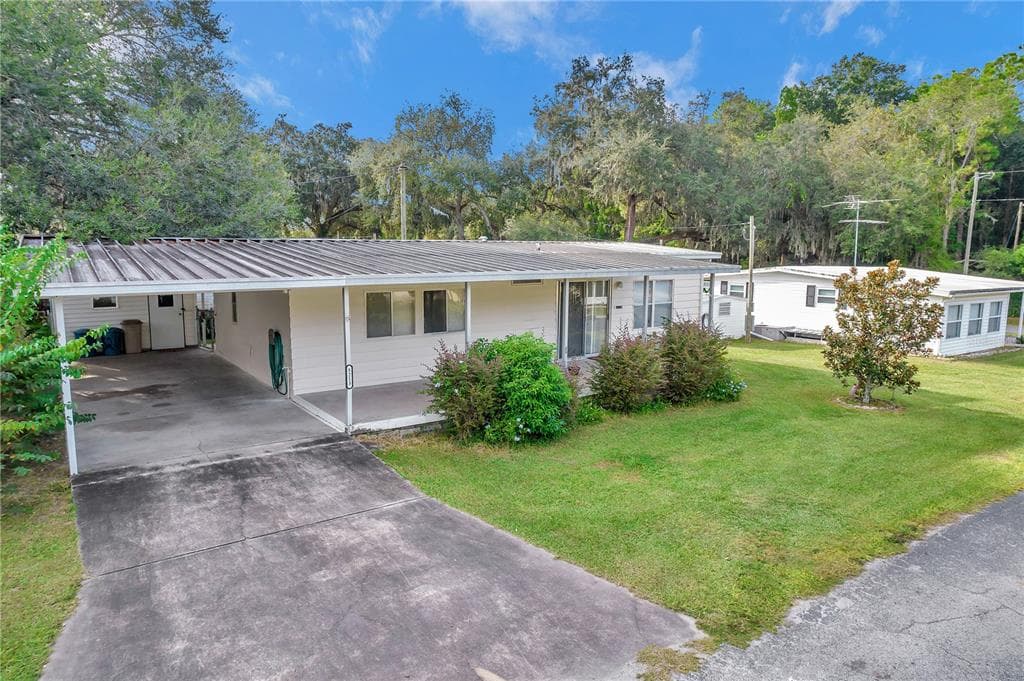 5213 COURT STREET ZEPHYRHILLS, FL 33542