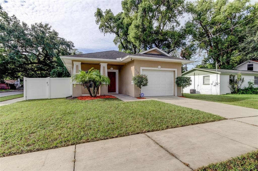 1519 E DIANA STREET TAMPA, FL 33610