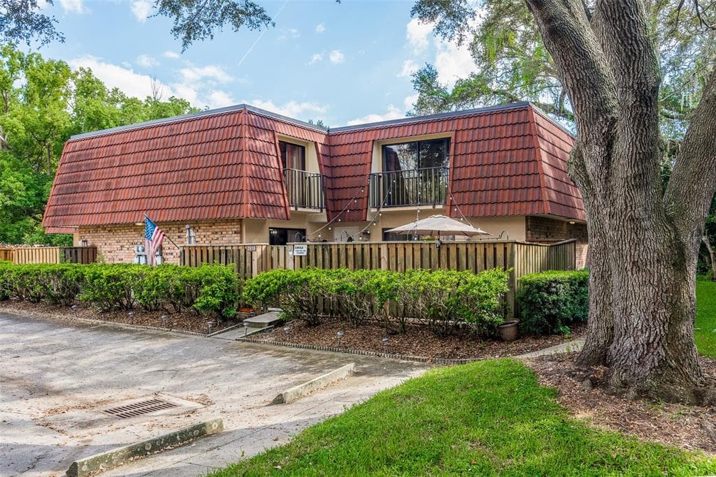 2618 6TH COURT PALM HARBOR, FL 34684