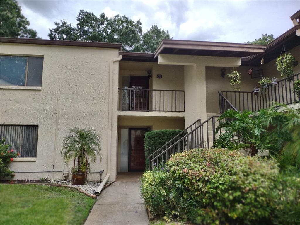 700 STARKEY ROAD UNIT 422 LARGO, FL 33771