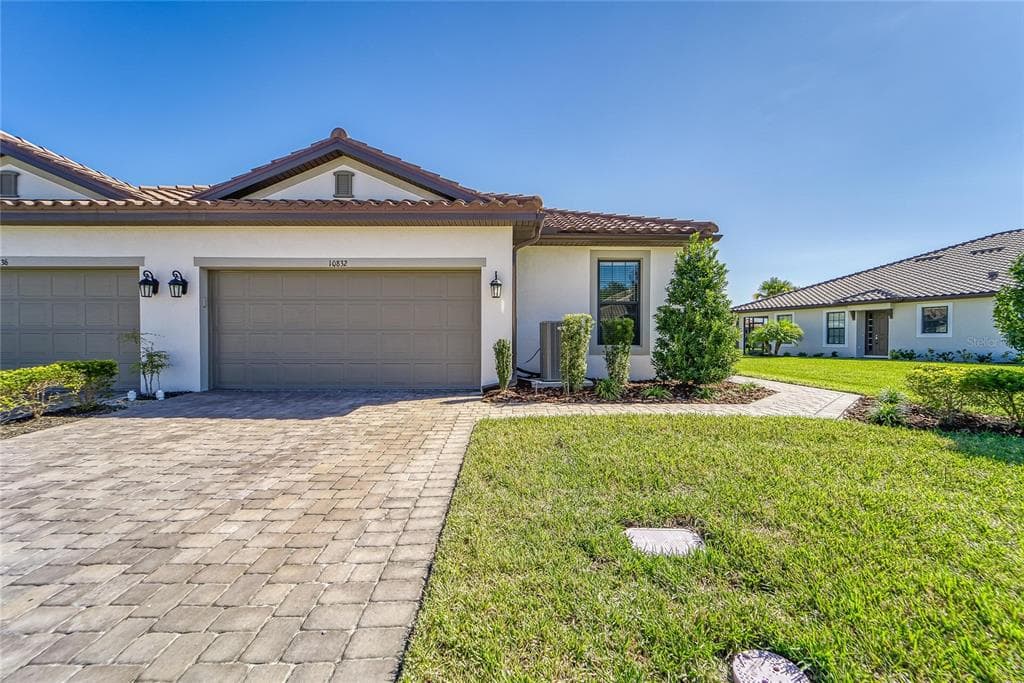 10832 WENDOVER DRIVE PALMETTO, FL 34221