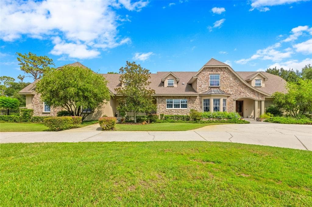 11982 PASCO TRAILS BOULEVARD SPRING HILL, FL 34610