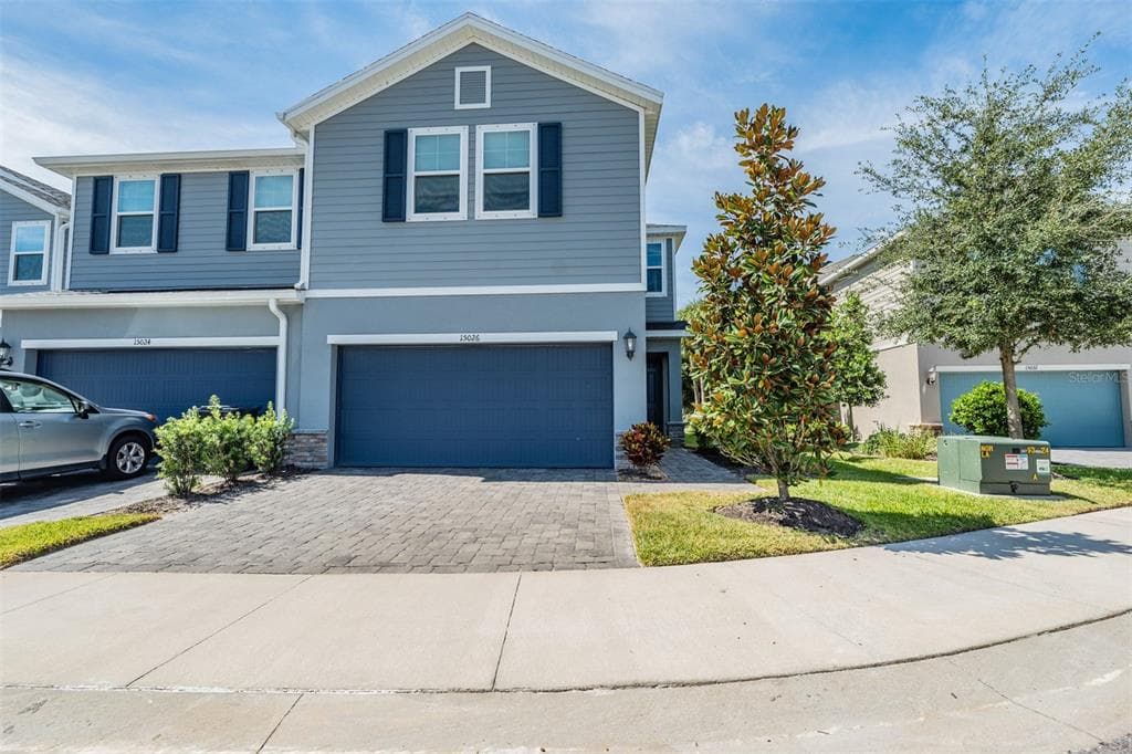 15026 BLUE QUAKER PLACE TAMPA, FL 33613