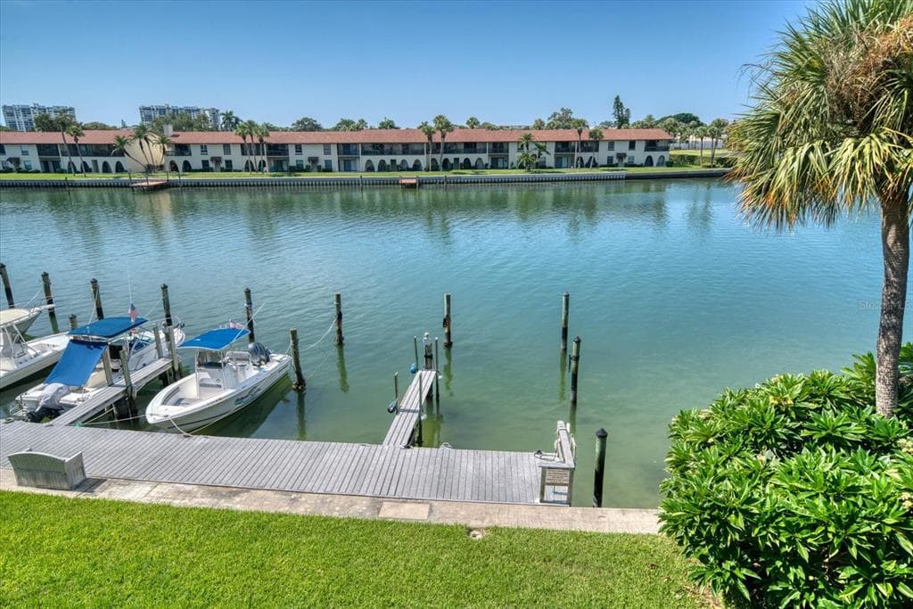 477 HAVEN POINT DRIVE TREASURE ISLAND, FL 33706