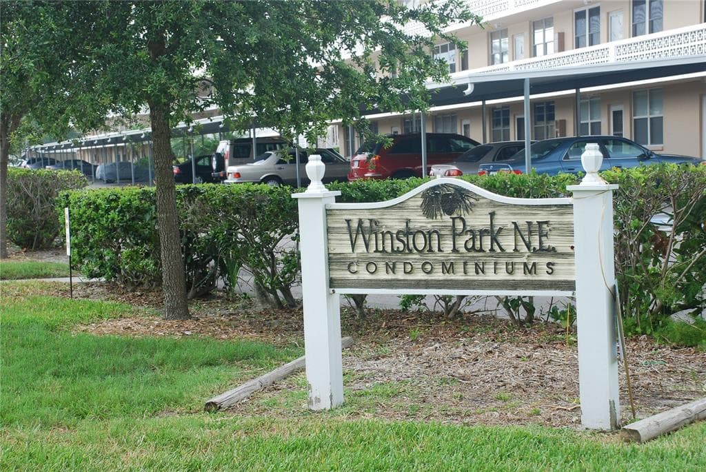 4880 LOCUST STREET NE UNIT 322 ST PETERSBURG, FL 33703