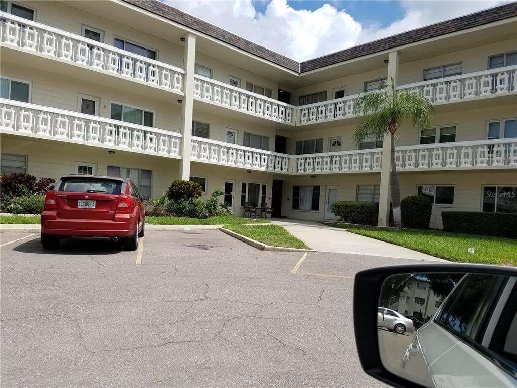 2452 BRAZILIA DRIVE UNIT 32 CLEARWATER, FL 33763