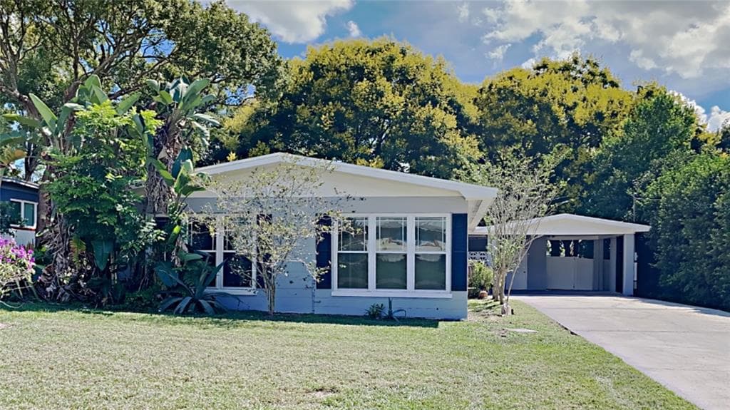 1426 DREXEL AVENUE NE WINTER HAVEN, FL 33881
