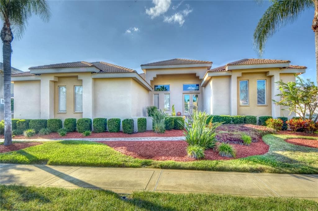 6407 RUBIA CIRCLE