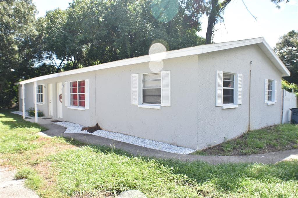 15607 WESTMINISTER AVENUE CLEARWATER, FL 33760