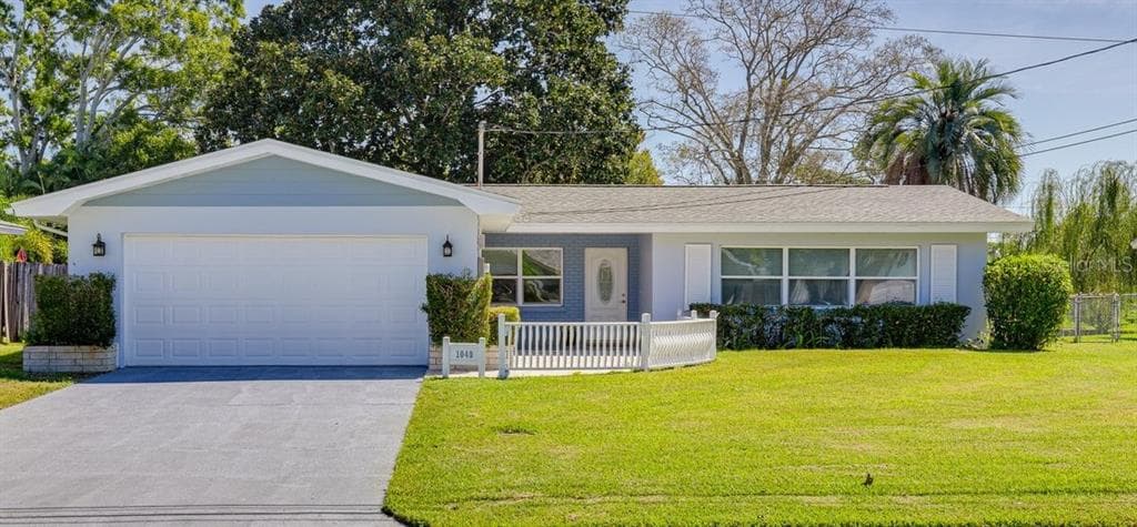 1049 VICTOR HERBERT DRIVE
